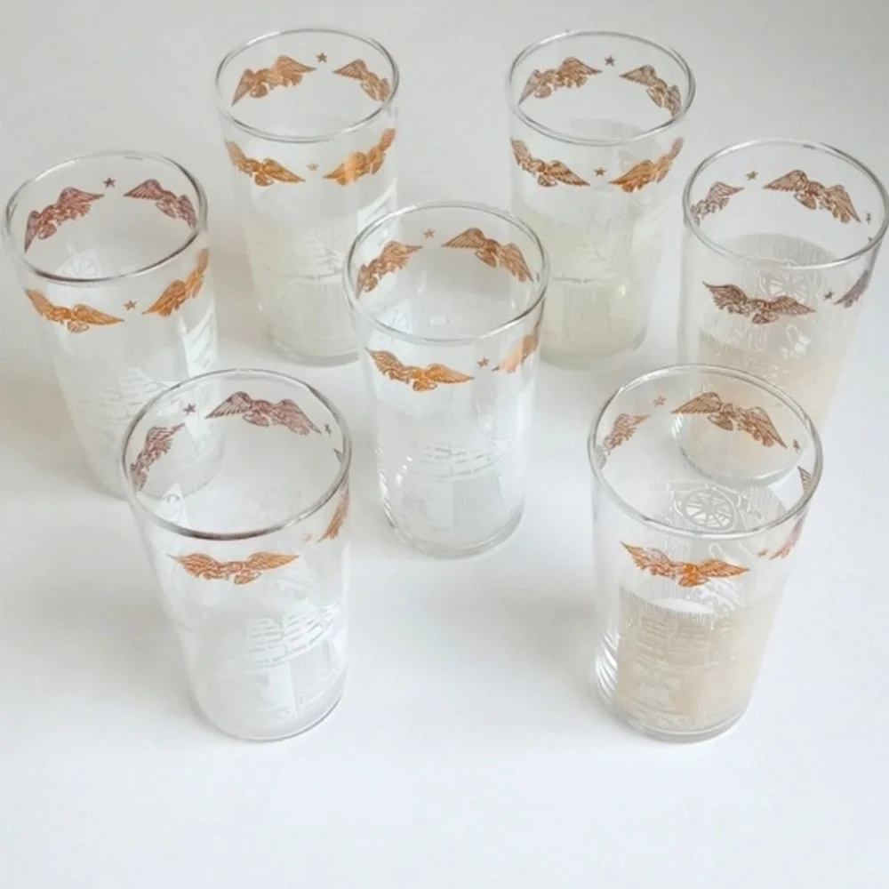 Set of 7 Mid Century-Modern Gold Eagle Colonial Vintage Drinking Glass Tumblers